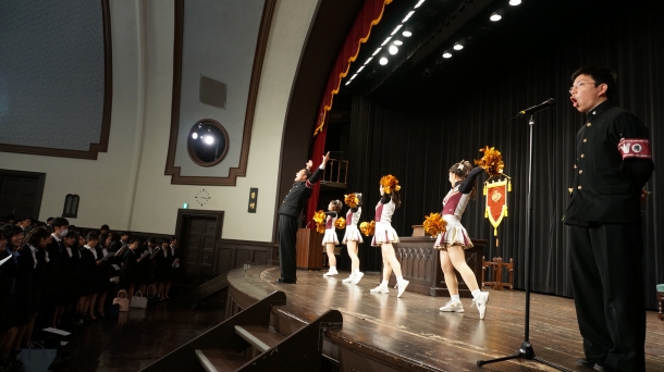 2016年4月2日 文学部入学式が行われました – 早稲田大学 文学部