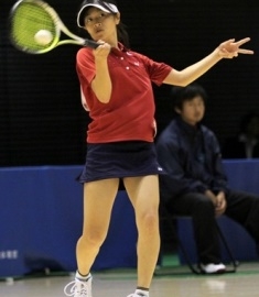 大槻女子主将とのペアで活躍した永井里佳選手(スポ科2年)