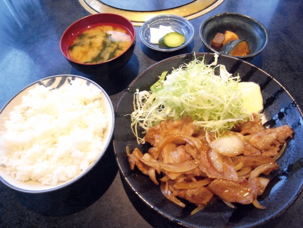 豚バラしょうが焼き定食 700円(税込)