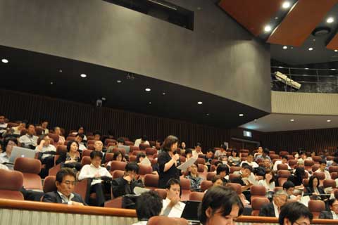 120606_forum3