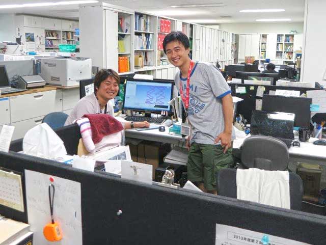 多国籍な研究室の学生