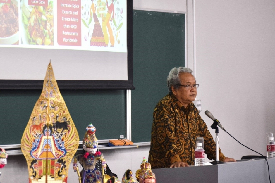 商学部授業にインドネシア駐日大使来訪