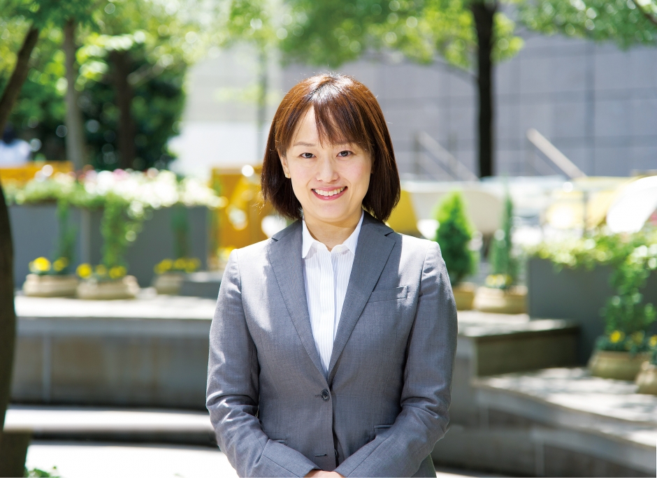 岡田 恵美さん<br>夜間主プロフェッショナル<br>（ファイナンス専修）<br>LCR不動産投資顧問株式会社