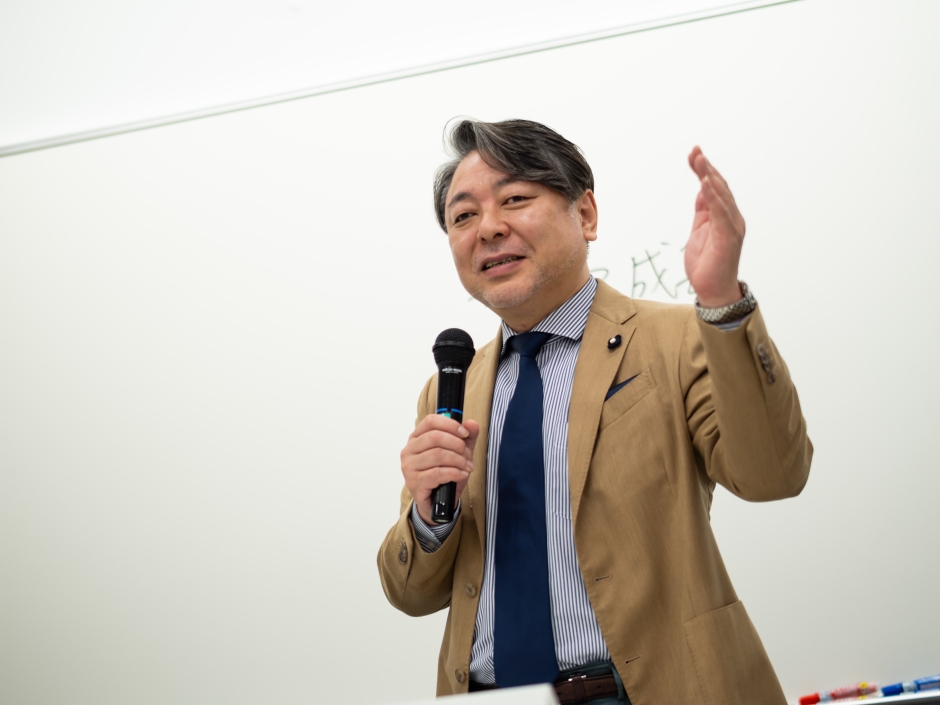 竹内  規彦  教授（TAKEUCHI, Norihiko）