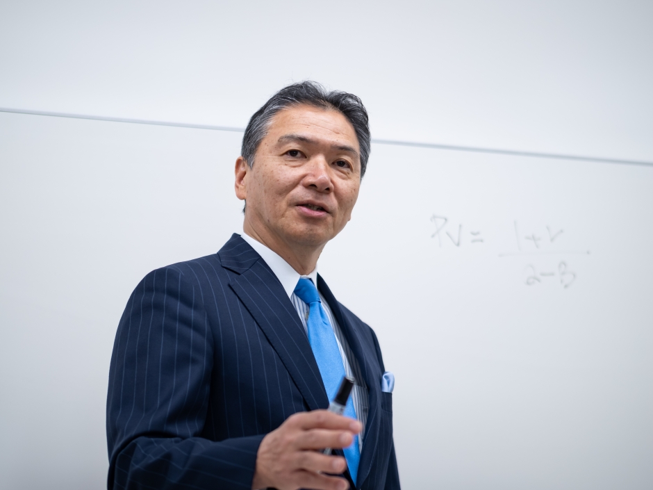 伊藤 友則  ビジネス・ファイナンス研究センター 研究院教授（ITO, Tomonori）