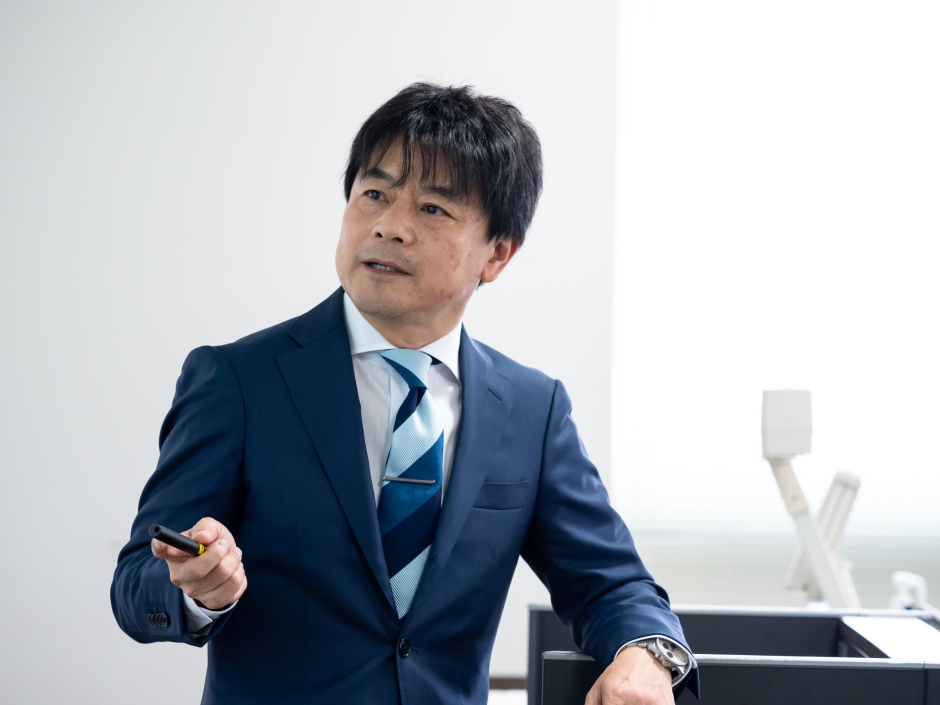 西出 勝正 教授 （NISHIDE,Katsumasa）