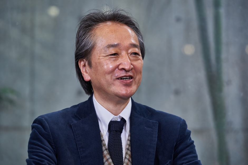 若林 幹夫<br />
<br />
社会科公共市民学専修 教授<br />
1986年 東京大学 教養学部 教養学科・相関社会科学分科卒業。1990年 東京大学大学院 社会学研究科 社会学専攻博士課程中退。博士(社会学)。 東京工業大学助手、筑波大学教授等を歴任し、 2005年より現職。2008年にエル・コレヒオ・デ・メヒコ(メキシコ大学院大学)客員教授、2016年より早稲田大学大学院教育学研究科長、2018年より2022年まで早稲田大学教育・総合科学学術院長ならびに同学部長を務める。専門は社会学・都市論・社会的時間-空間論。