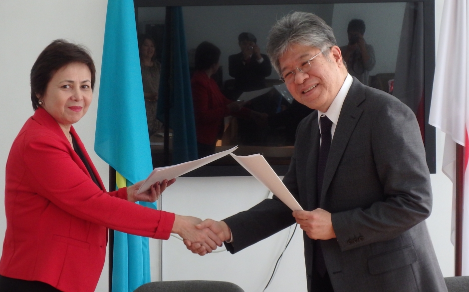 アルファラビ，カザフ国立大学東洋学部と人間科学学術院が学術交流協定を締結