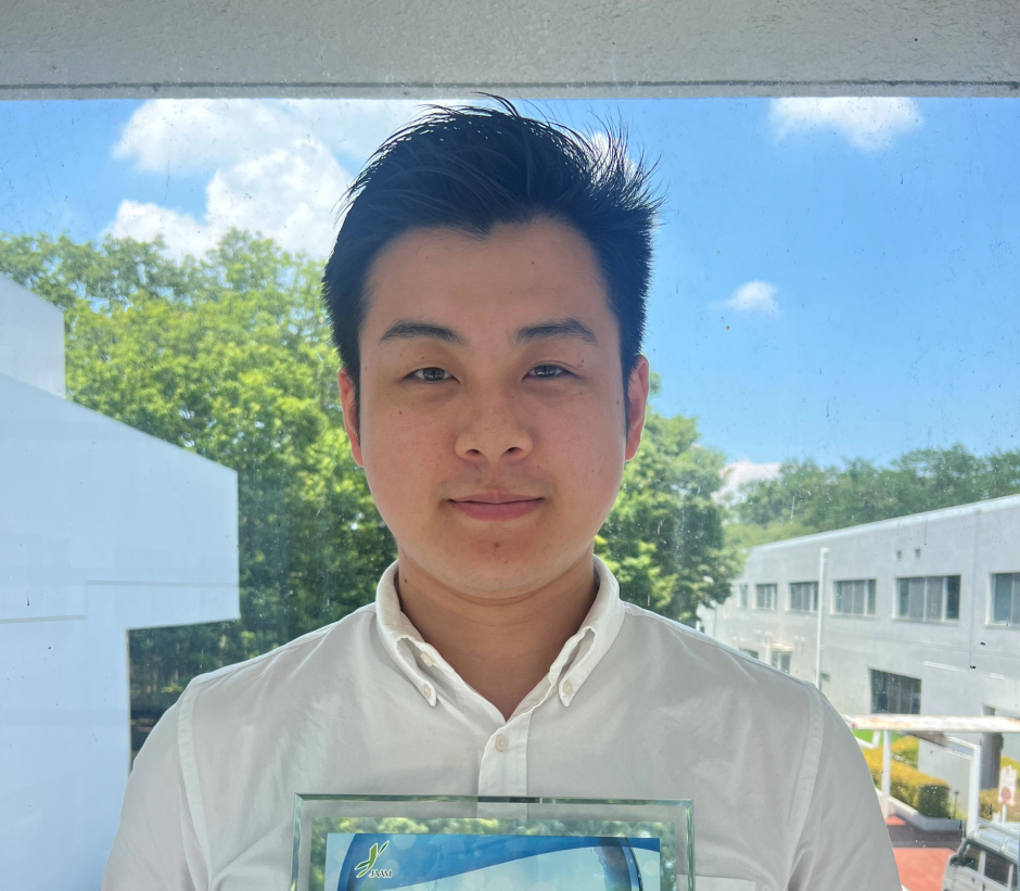 人間科学研究科修士課程2年中川 辰信さんが、第25回日本抗加齢医学会総会にて優秀演題賞を受賞