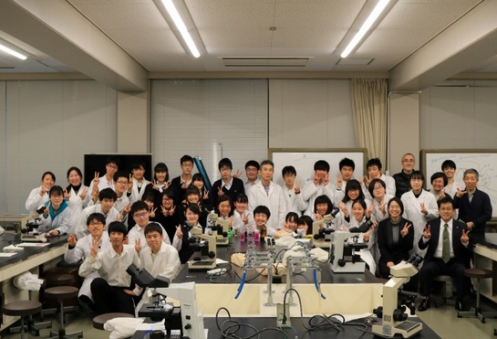 12月12日（火）に榊原先生の研究室にて第24回(2017年)ワセダ　ヒュ－マンサイエンス　オ－プンスク－ルが行われました。