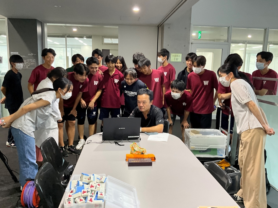 人間科学学術院 加藤麻樹教授が、早稲田大学本庄高等学院にて第2回人間工学体験会を開催しました