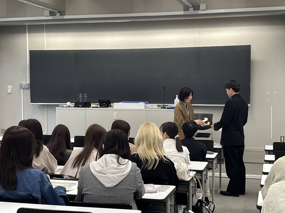 新入生クラス別懇談会の様子②