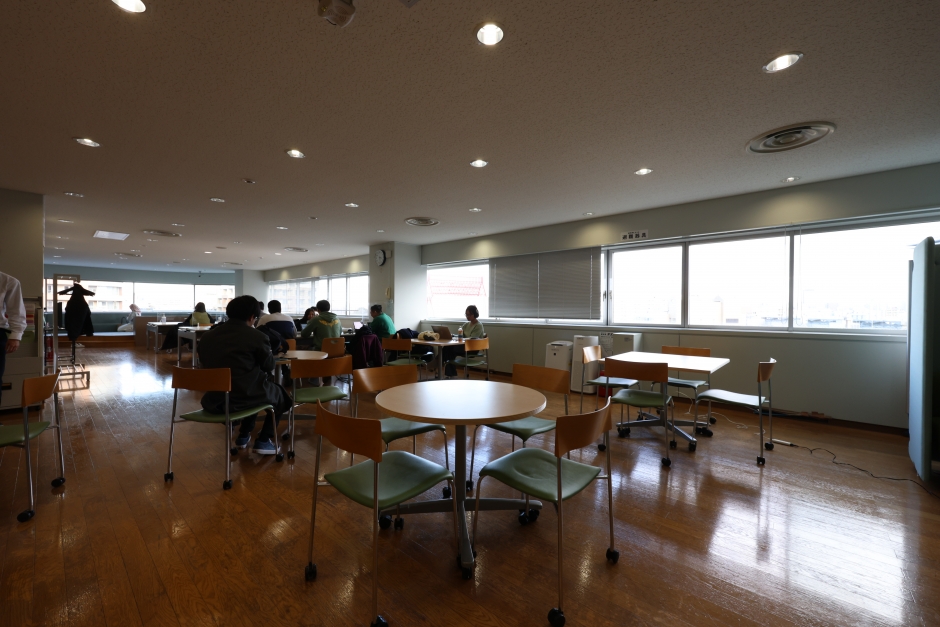 早稲田大学 早稲田大学 早稲田キャンパス3号館｜[教育・研究][インテリア（その他