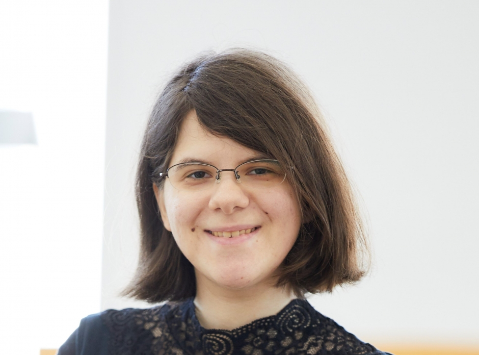 ポポヴ　テオドラ (POPOV, Teodora)