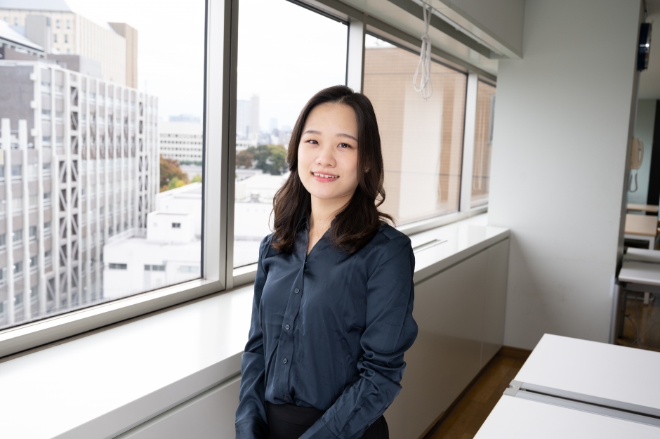 国籍も経歴も多様な学生たちが互いの背景や経験を尊重し合い議論を深められる環境が魅力<br>修士課程　邊 希眞さん（2020年4月入学）