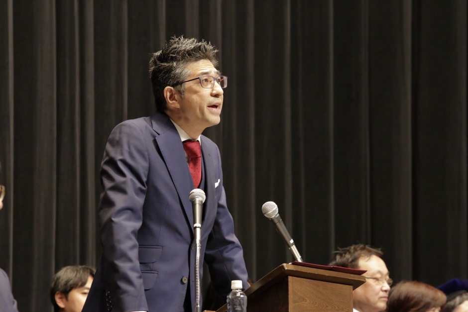 国際教養学部卒業式・国際コミュニケーション研究科修了式を執り行いました