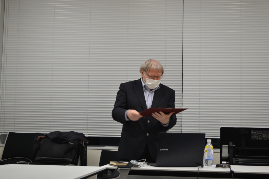 [SILS Faculty Seminar]  Ending Up Here? A Personal and Intellectual Journey