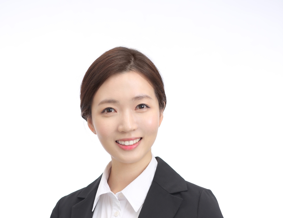 【Message from Graduates】KWON, Jungmin: Taking Steps from the Financial Industry to Field of Education