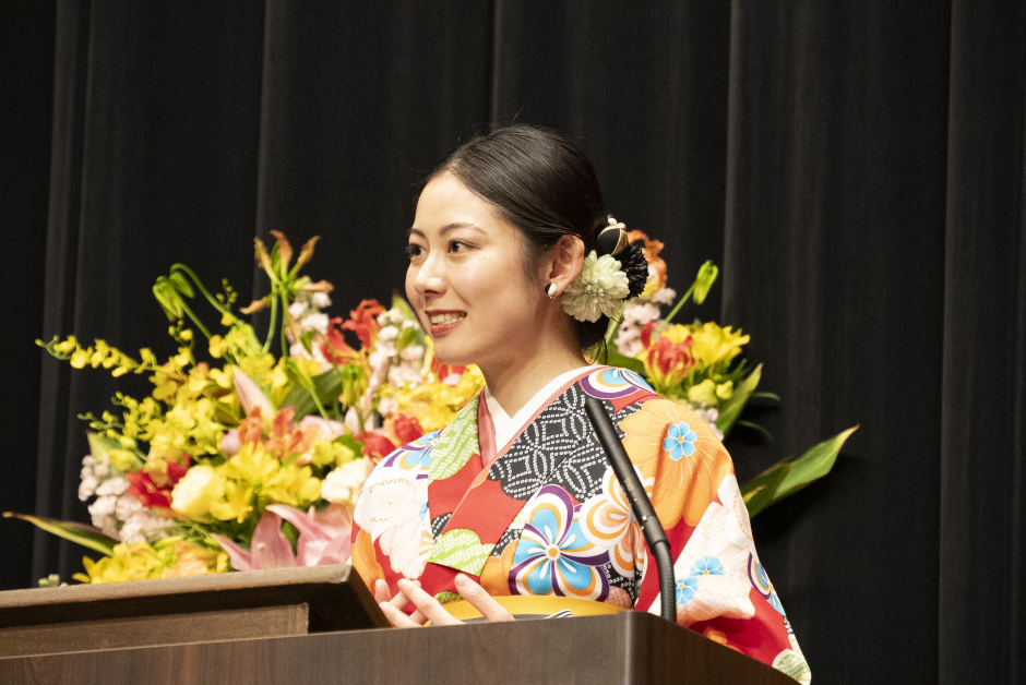 国際教養学部 代表