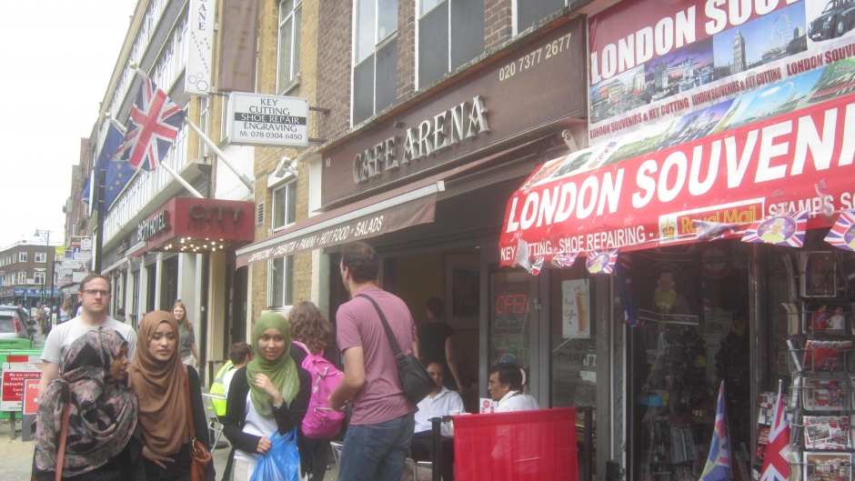 「迷える子羊のすすめと国際社会学」文化構想学部　樽本英樹教授（新任教員紹介）