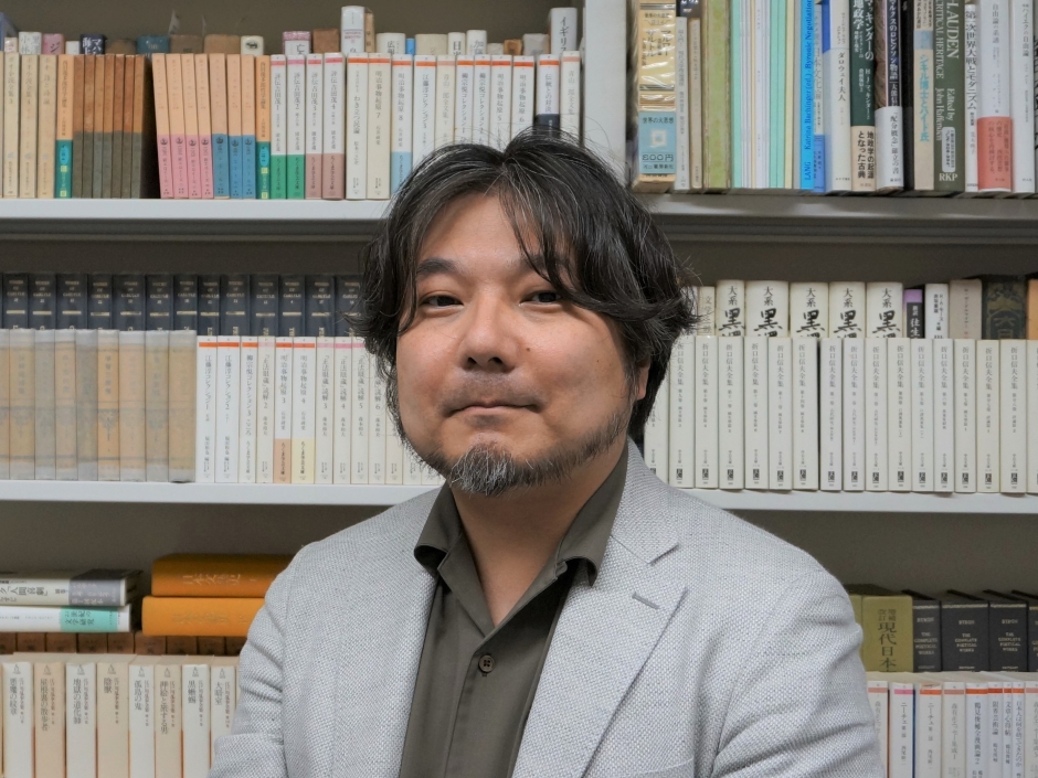 「比較文学―文学的創造のプロセスを追究する」文化構想学部　菊池有希教授（新任教員紹介）