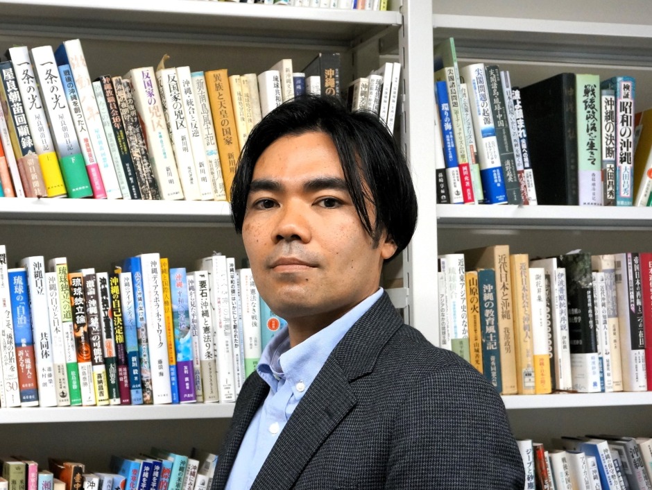 「沖縄から考える、日本、東アジア、そして世界の平和」文化構想学部　小松寛准教授（新任教員紹介）