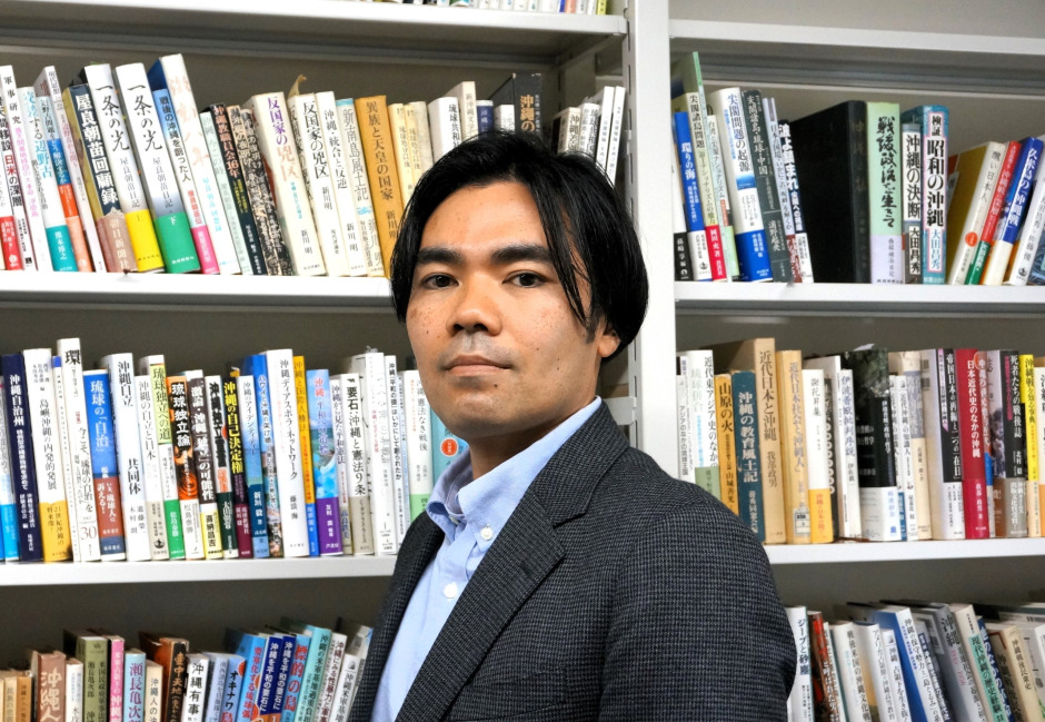 「沖縄から考える、日本、東アジア、そして世界の平和」文化構想学部　小松寛准教授（新任教員紹介）