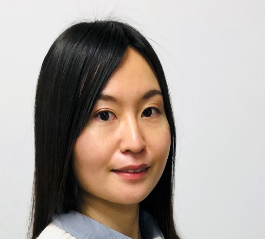 修士課程を振り返って（日本語日本文学コース：穴井紫穂さん）