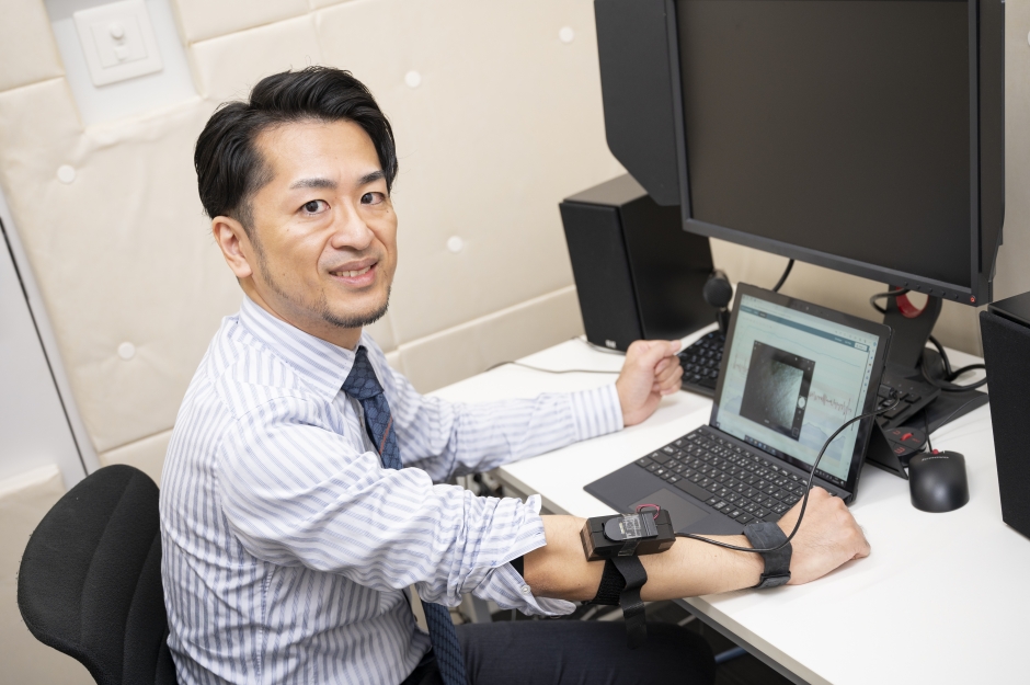 心理学実験を用いて「感性」を測定し、その仕組みに迫る【心理学分野】片平建史准教授