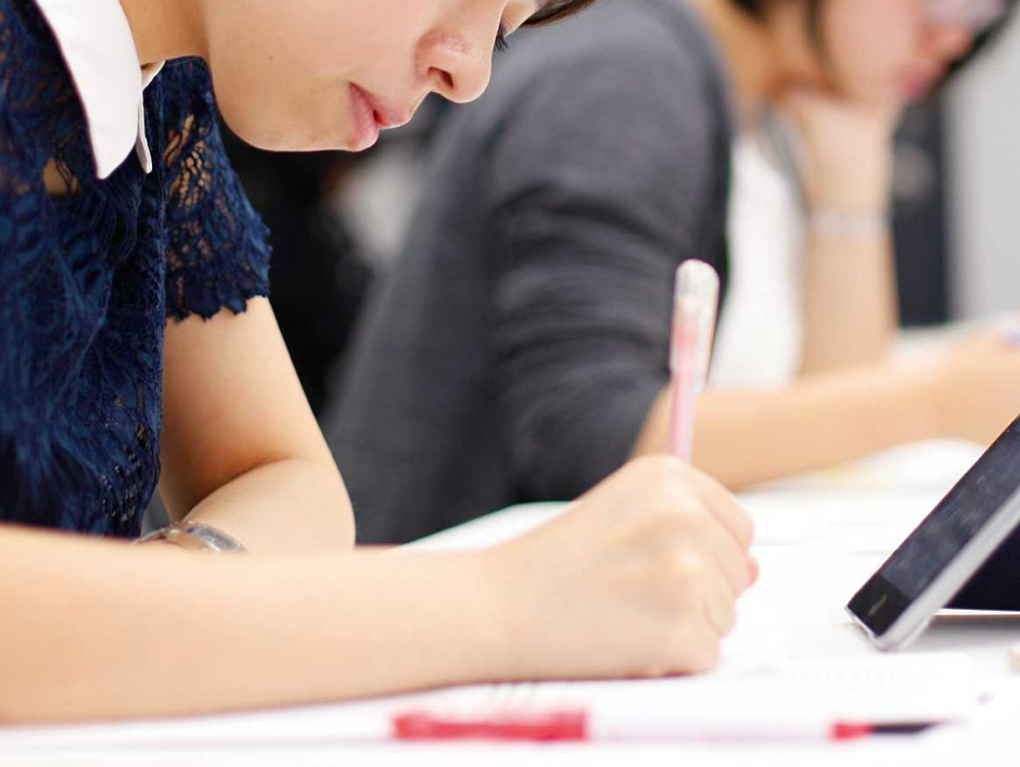 2017年度秋学期「未済試験実施方法」を発表しました