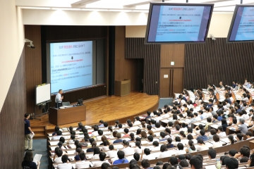 【法学部主催講演会】過労死の実態と防止対策　若者の過労死を繰り返さないために（2017年2月2日開催）
