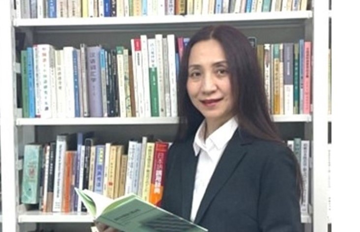 「誤用分析を基に、言語のメカニズムを解明する」文学部　張恒悦准教授（新任教員紹介）