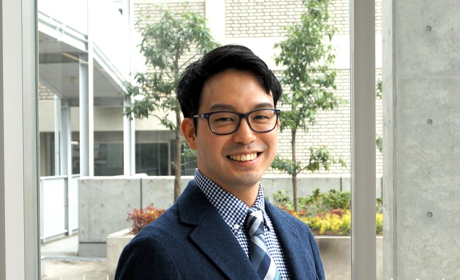 「ニャンとも自由な歴史学」文学部　貝原伴寛講師（新任教員紹介）