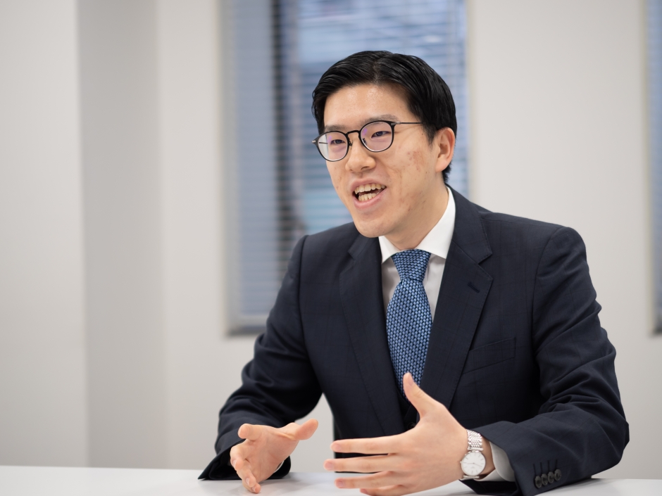 【学生インタビュー】国際法の幅の広さ、懐の深さを、大学院の多角的な講義で実感