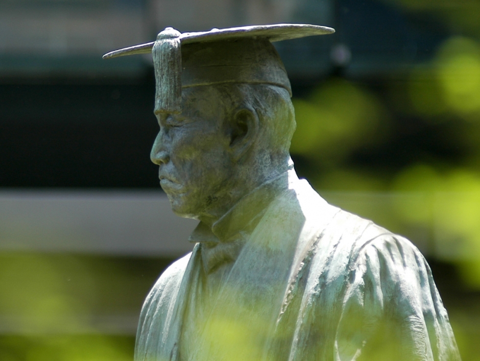 教育理念 – 早稲田大学 法学部