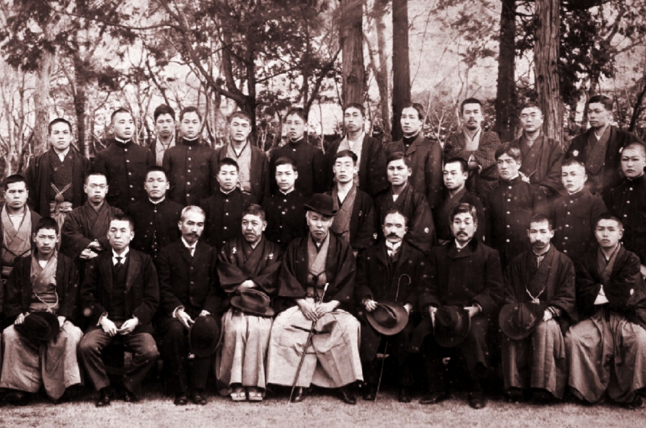 沿革 – 早稲田大学 法学部