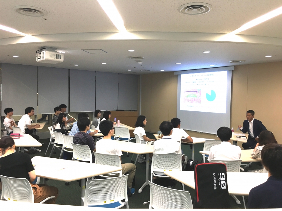 法学部Lawyer’s Salon ～小塩弁護士の話を聞こう！～