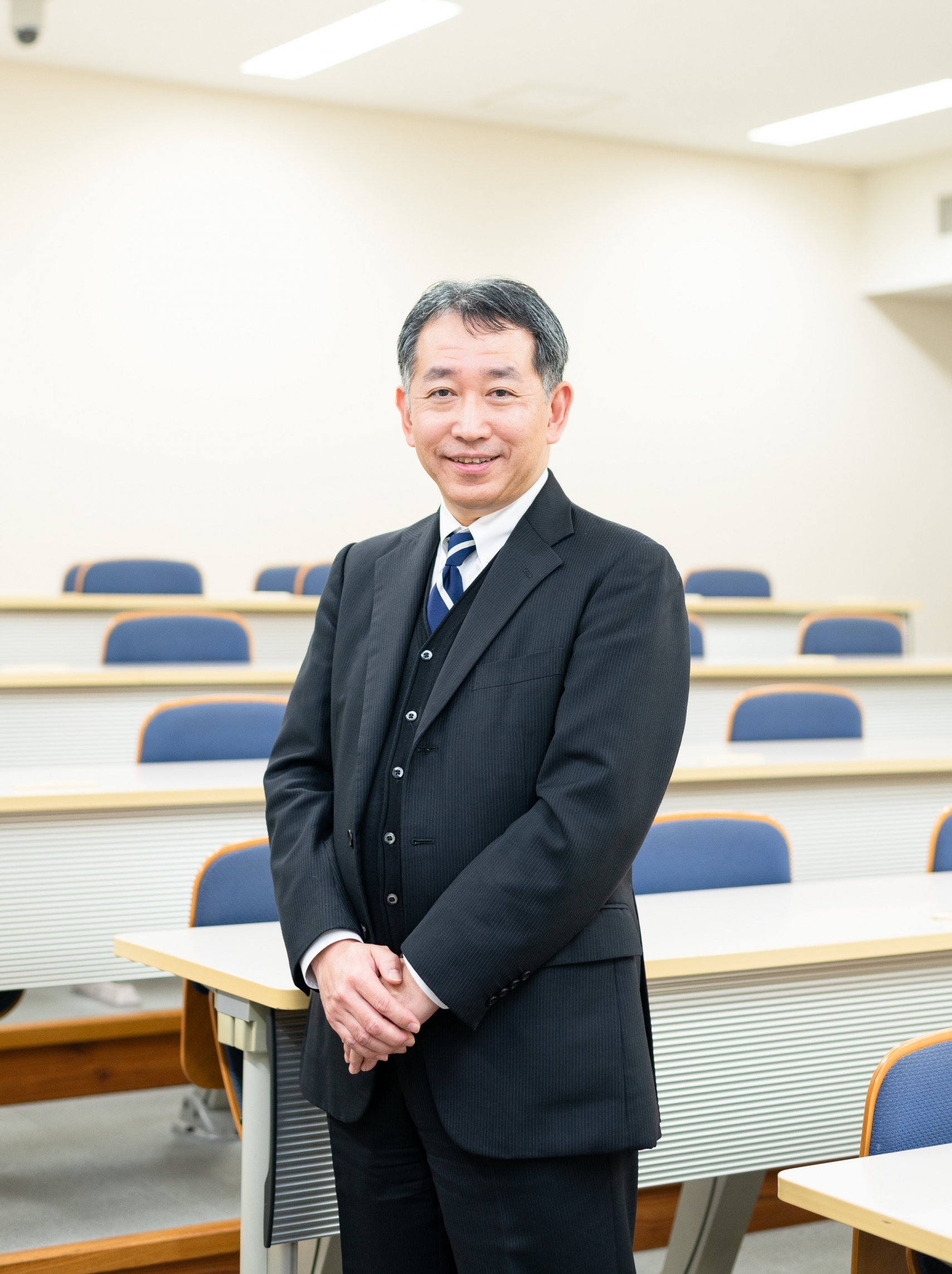 山本　研