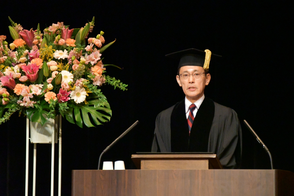 田村達久 法学部長