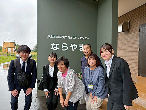 課外活動で自治体や行政を取材。