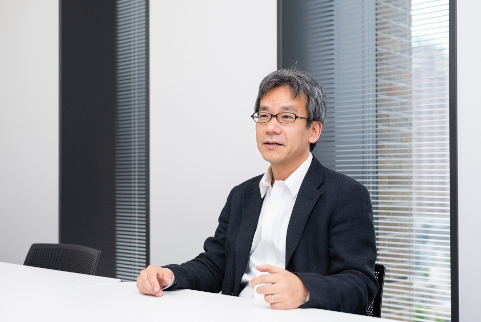 興味あるテーマを自分で選び、 新しくオリジナルな理解を切り拓く　河野勝 教授