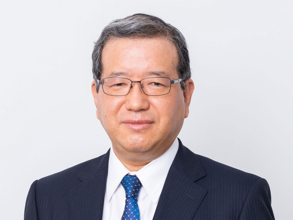 卒業生のみなさんへ(学部長祝辞)