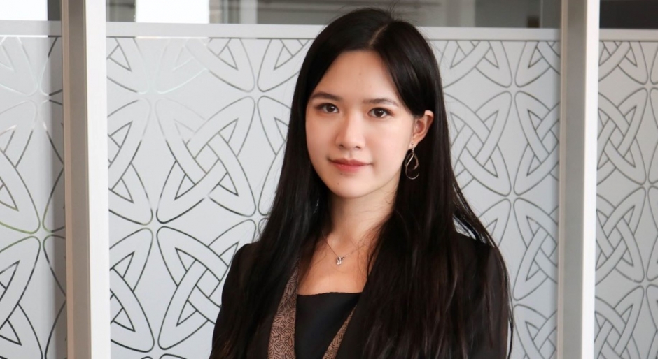 Friends and professors who helped me realize my goal