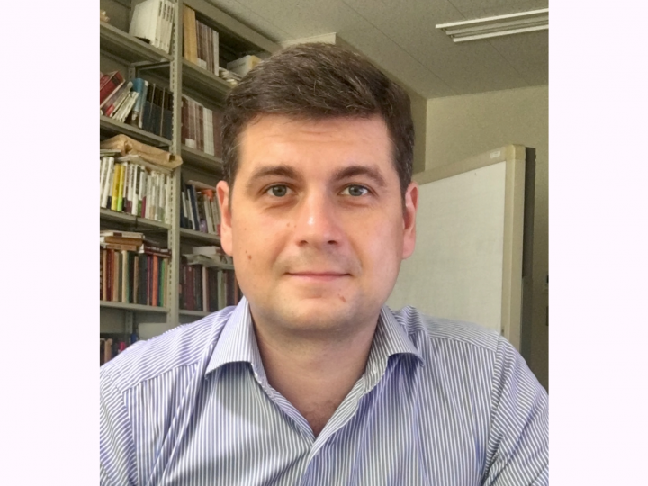 シュラトフ ヤロスラブ　教授 （SHULATOV Yaroslav）