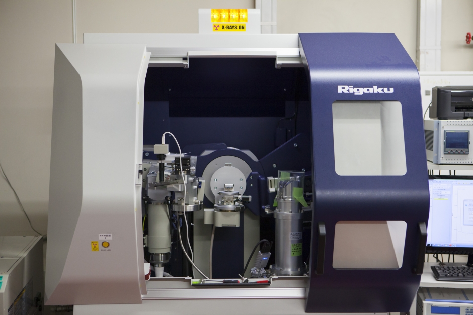 全自動水平型多目的Ｘ線回折装置