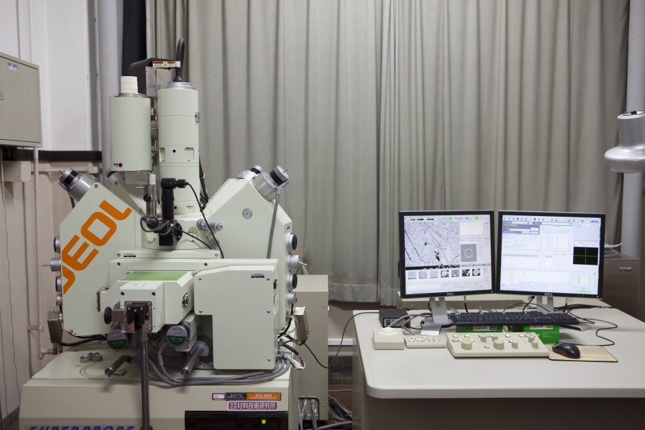 電子プローブ微小部分析装置