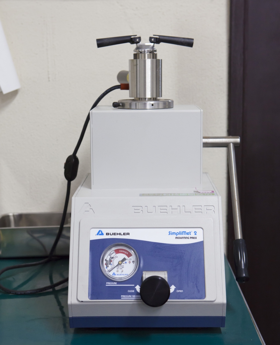 油圧式手動埋込機