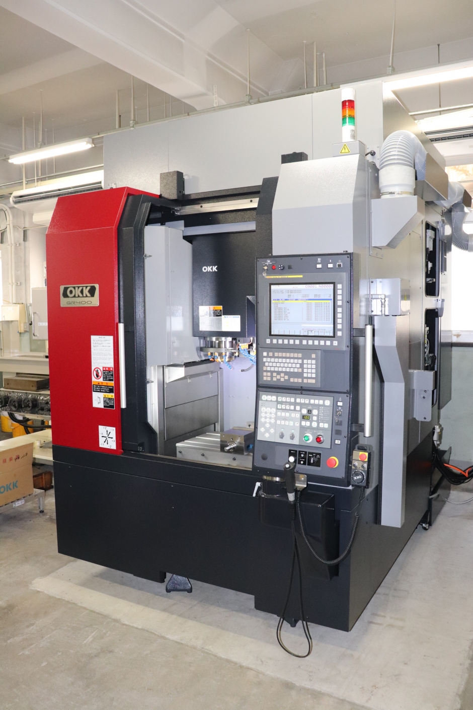 グラファイト加工立形マシニングセンタ（GR400：OKK） 利用開放のお知らせ