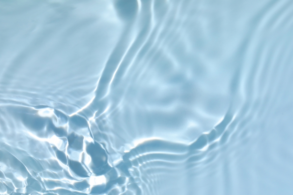 日本人における性・年齢別の水分必要量の分布：2016年国民健康・栄養調査