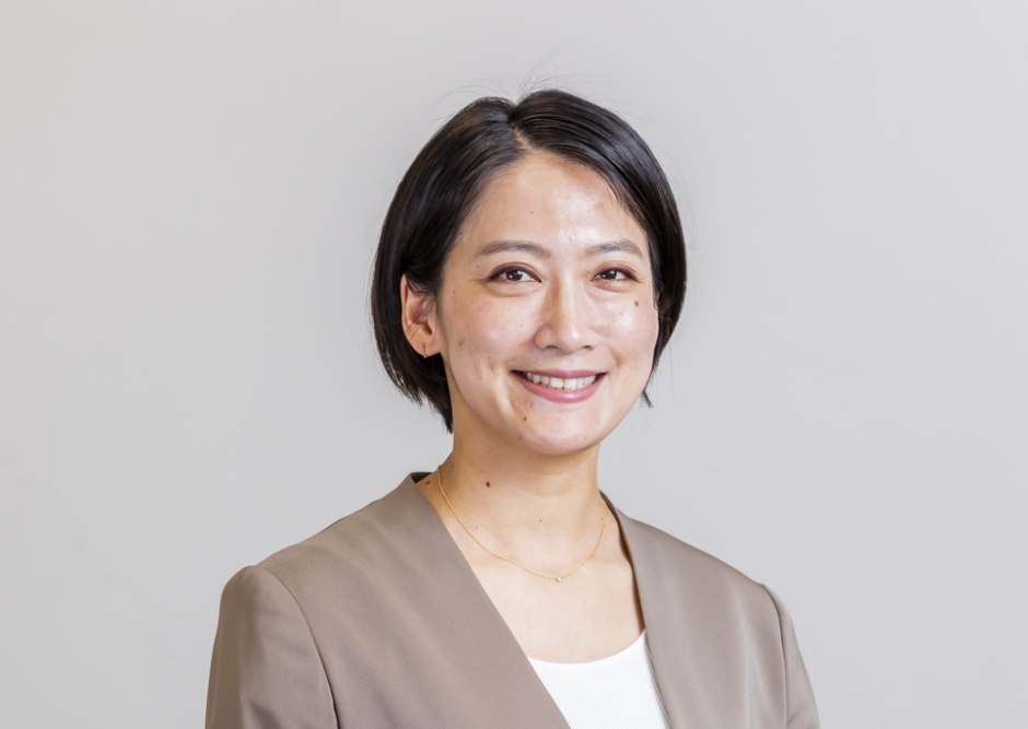 Yuri Hosokawa, associate professor at the Faculty of Sport Sciences, received the OUTSTANDING YOUNG ALUMNI AWARD from her alma mater, the University of Arkansas.